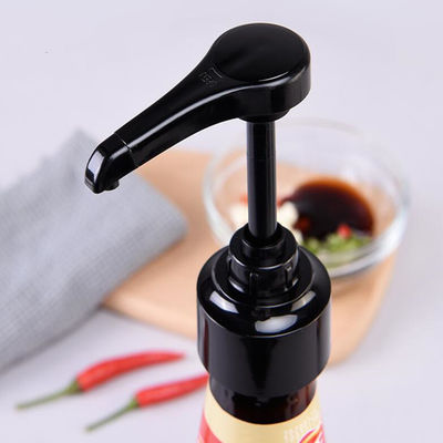 Black Non Spill 38mm Plastic Gallon Pumps , Syrup Pump 750ml Kitchen Use